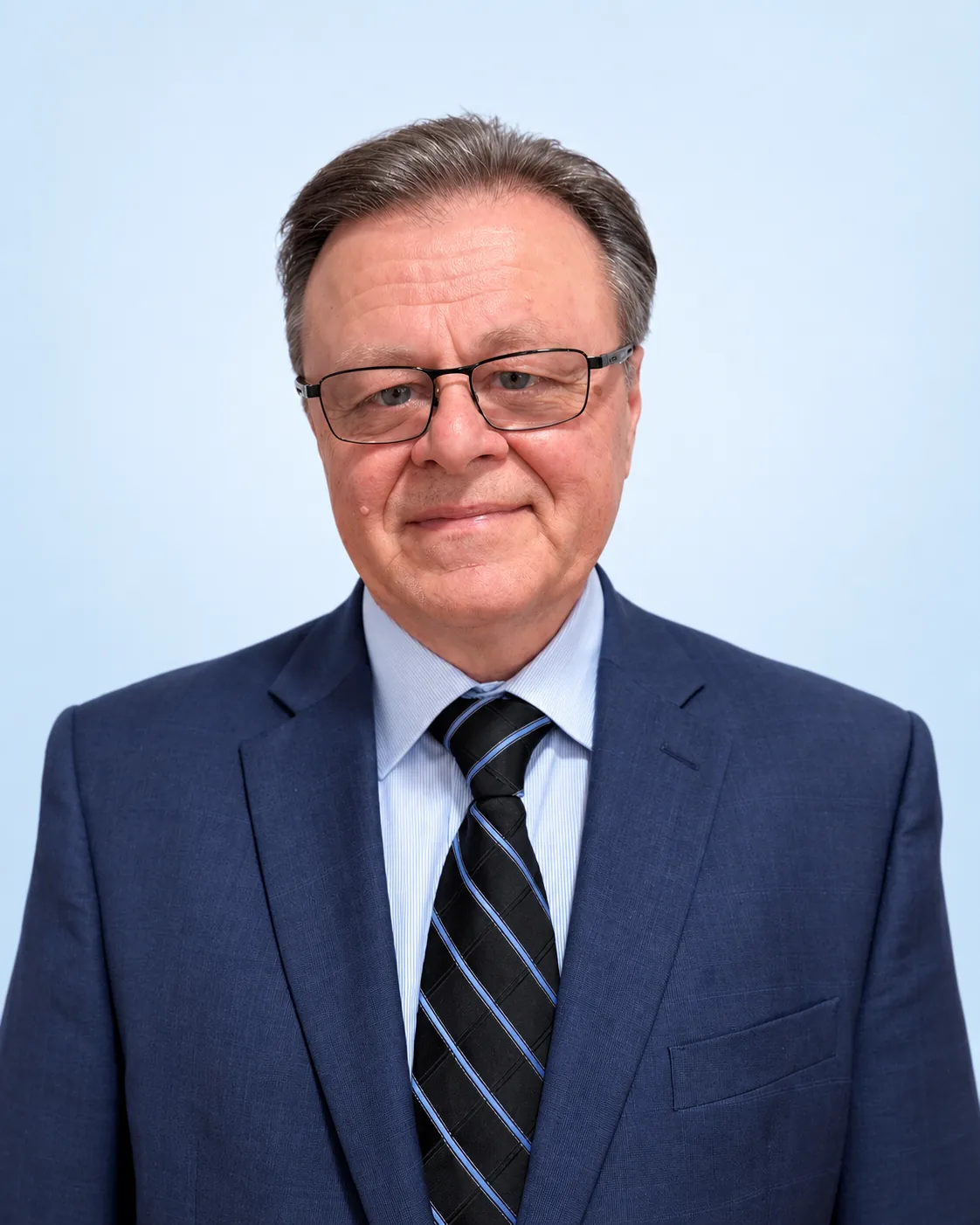 Dr. Eduard Fuzaylov, board-certified internist at Tovba Care Medical